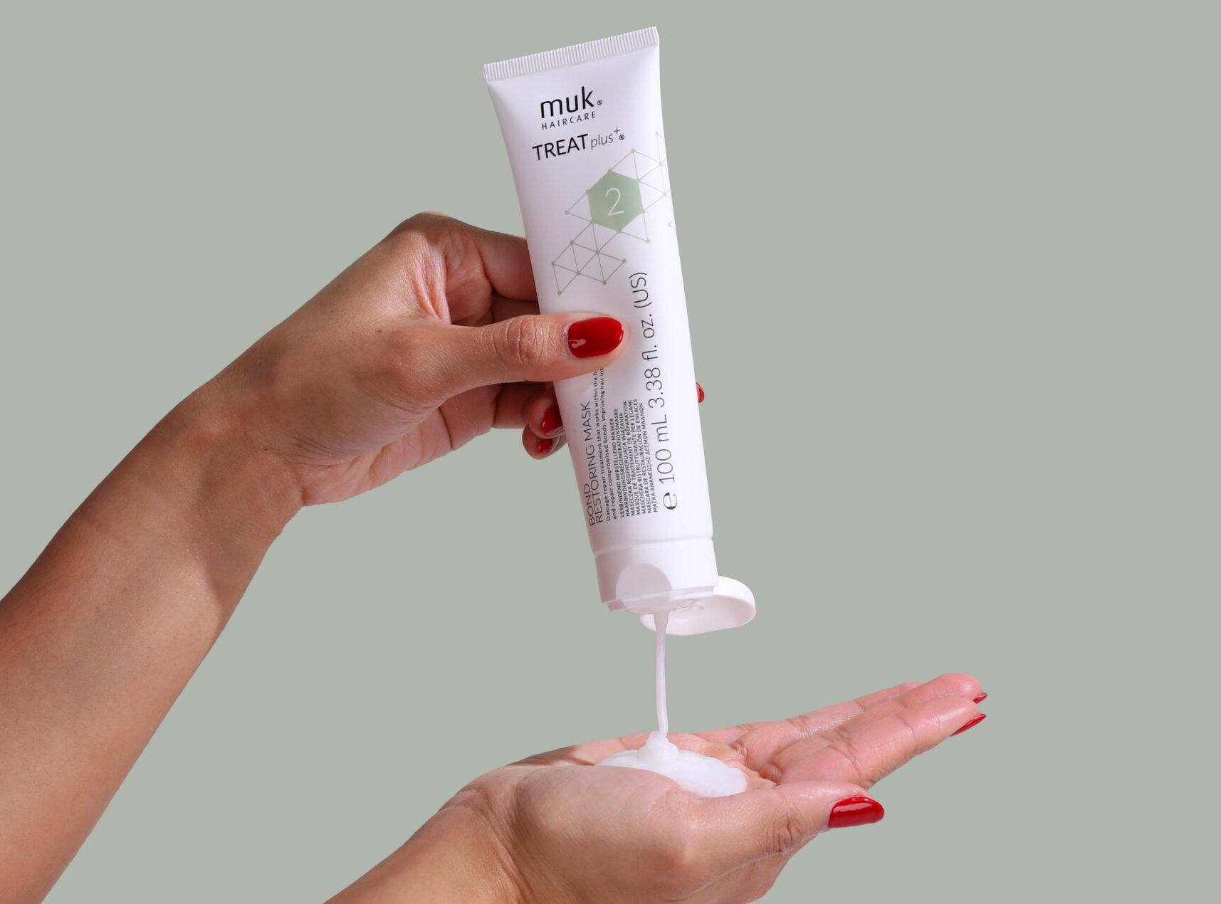 STRONGER HAIR STARTS HERE: MUK TREAT plus + BOND RESTORING MASK